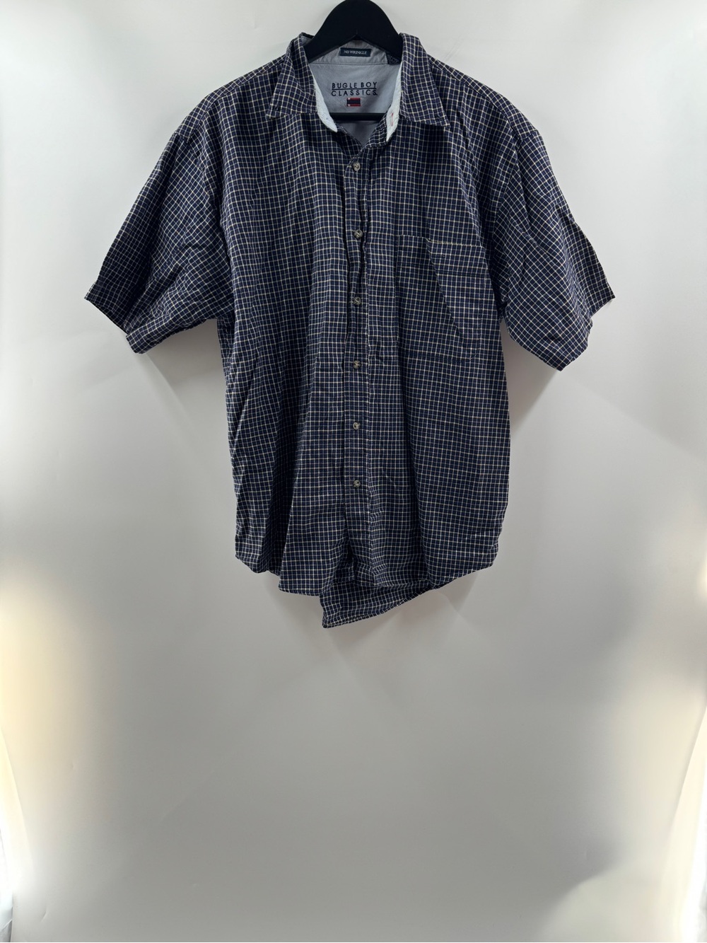 Bugle Boy Classics No Wrinkle Plaid Button Up Shirt – Men’s Medium